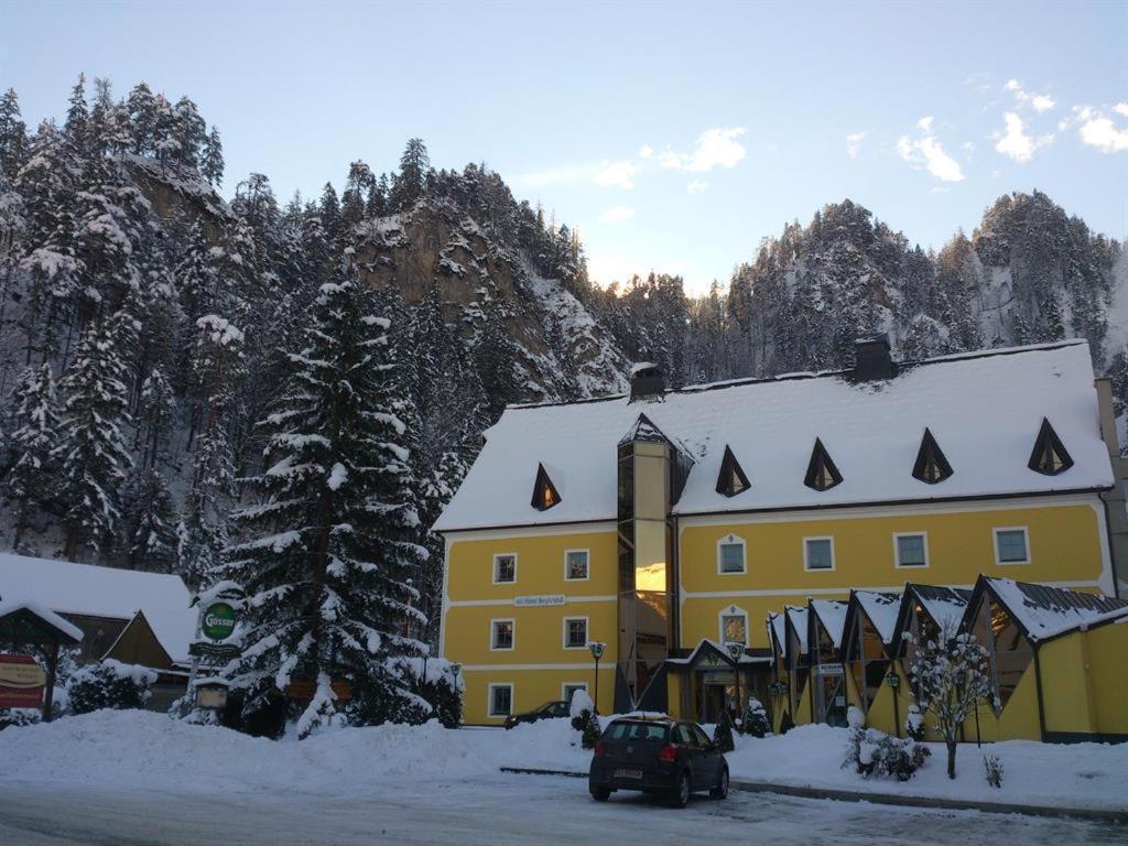 Hotel Bergkristall Wildalpen Eksteriør billede