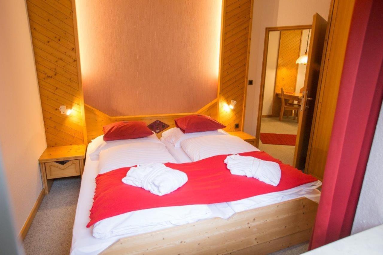 Hotel Bergkristall Wildalpen Eksteriør billede